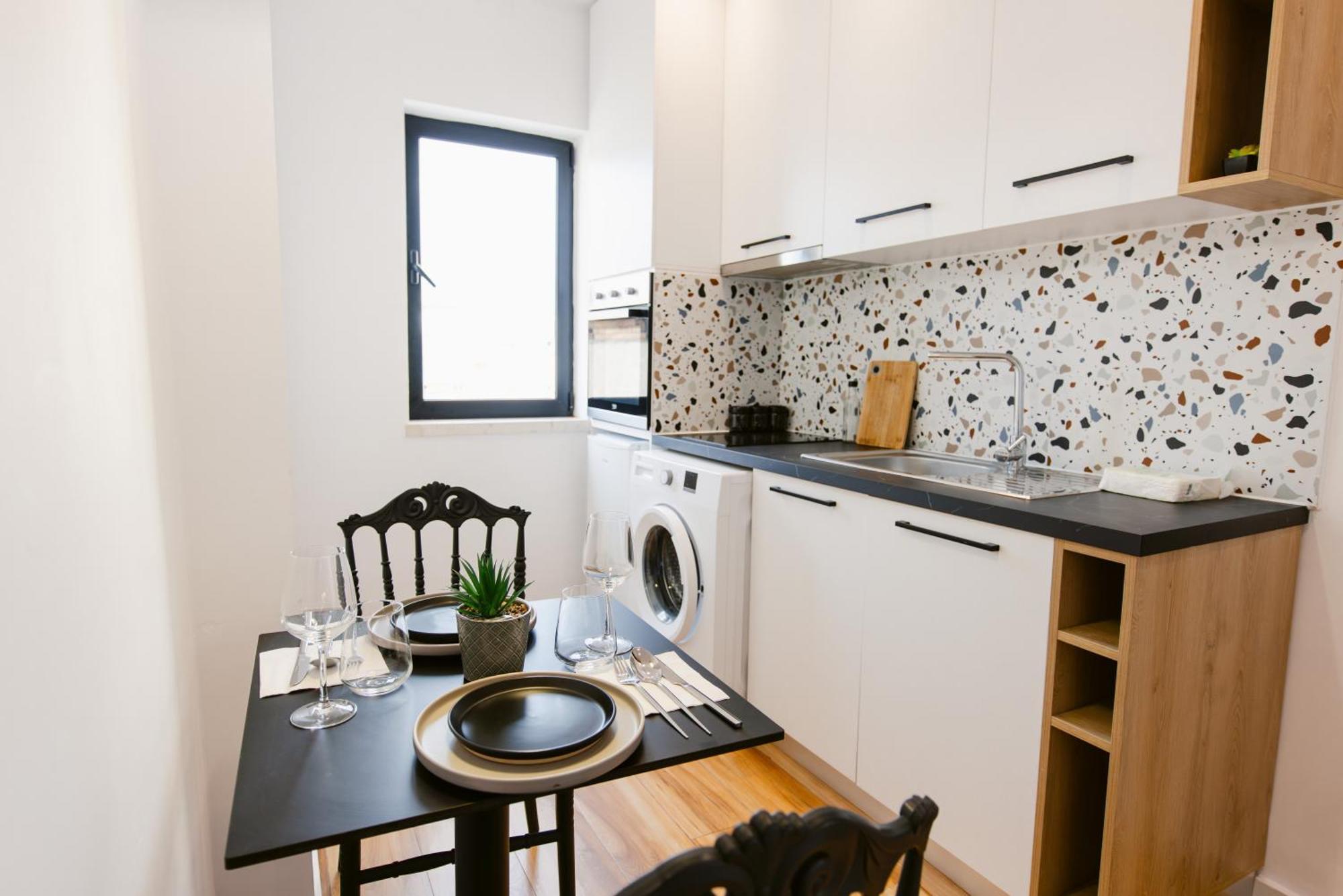 Durres Str Modern Apartments - The Nest Tirana Bagian luar foto